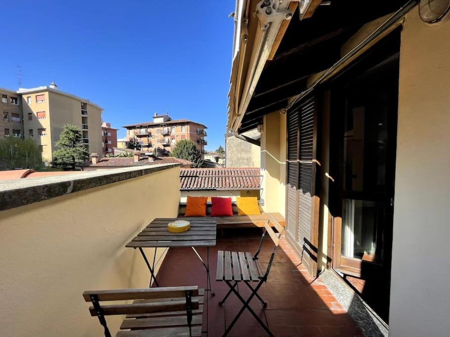Grande In Area Storica Di Apartment *